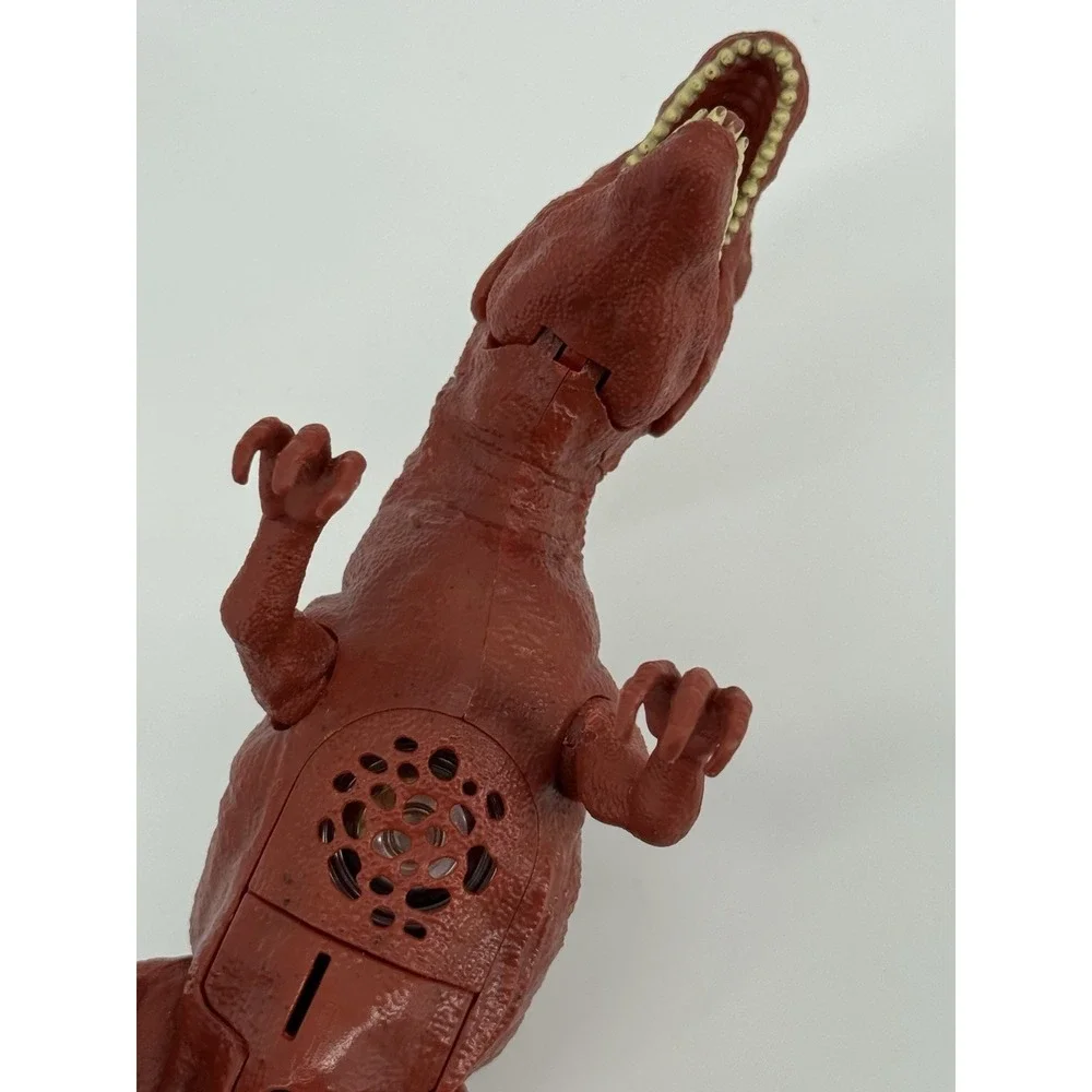Jurassic World Roarivores Metriacanthosaurus Dino Rivals‎ 2017
